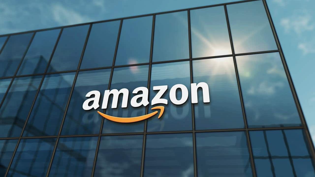 Amazon admite que IA está causando quedas no sistema e proíbe juniores ...