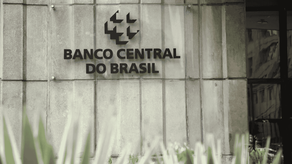Banco Central define prioridades para cripto e staking enquanto enfrenta projeto que tira sua autonomia