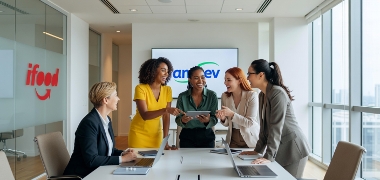 iFood e Ambev abrem milhares de vagas e bolsas para mulheres e grupos sub-representados na tecnologia